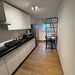 Gent-cosy-stay Lägenhet